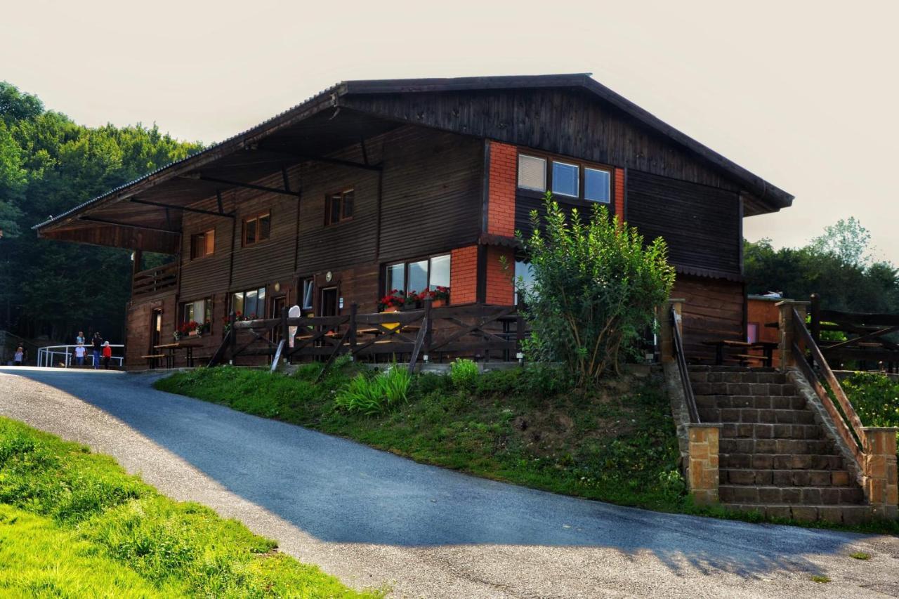 Chata Koniaren Villa Pavlovce Eksteriør bilde