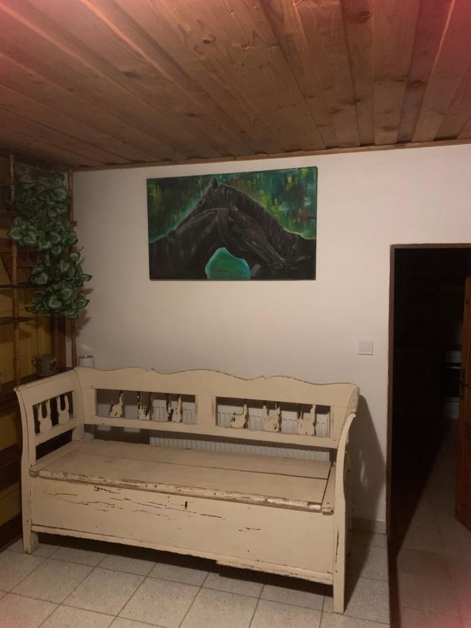 Chata Koniaren Villa Pavlovce Eksteriør bilde